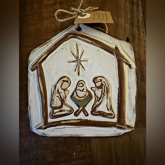 ▪️NWT Stoneware Nativity Ornament by Mudpie - Picture 5 of 5